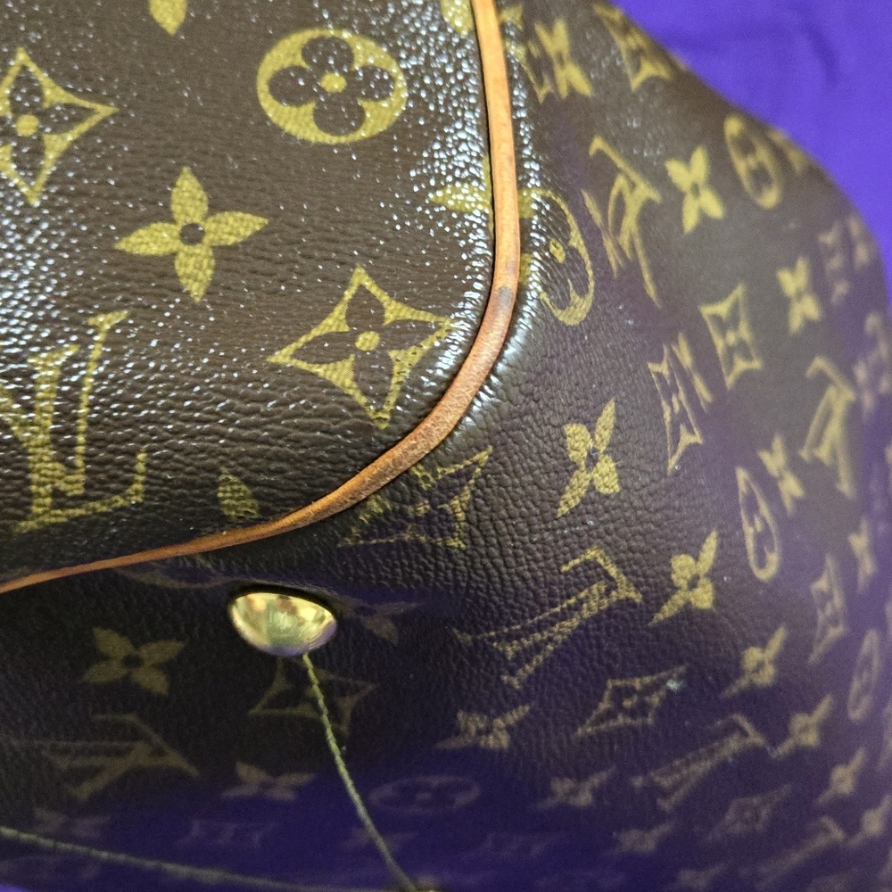 Louis Vuitton Tivoli GM Shoulder Bag - Picture 6 of 16